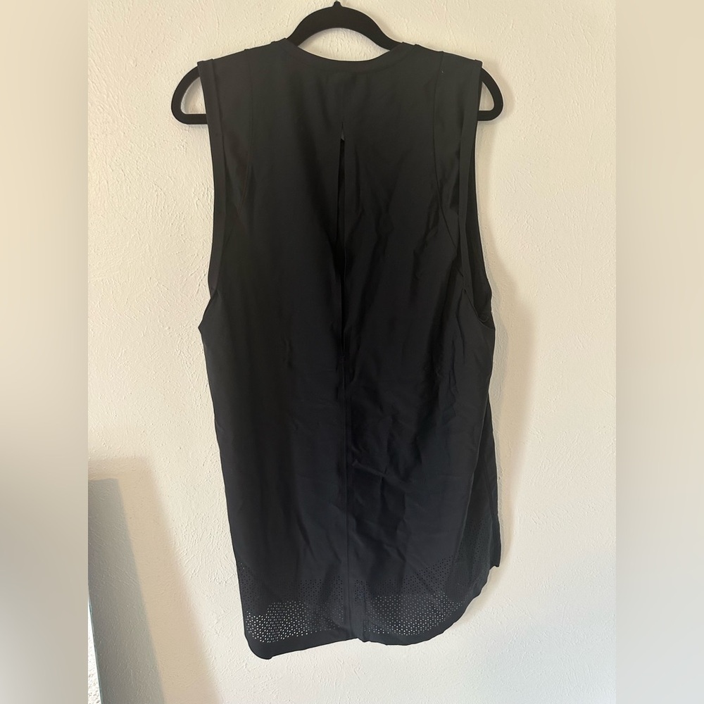 Lululemon After Waves Dress
Black
Size 8 - Picture 8 of 9